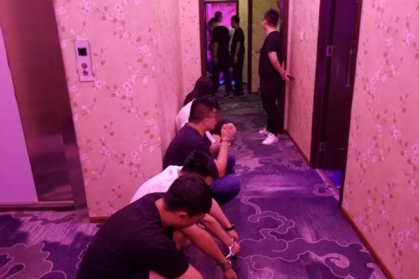 网络热议!武汉医生喝茶事件始末曝光(网络热议!武汉医生喝茶事件始末曝光) 网络热议!武汉医生喝茶事件始末曝光(网络热议!武汉医生喝茶事件始末曝光)